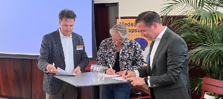 Ondertekening onderhandelingsakkoord 19 mei 2025